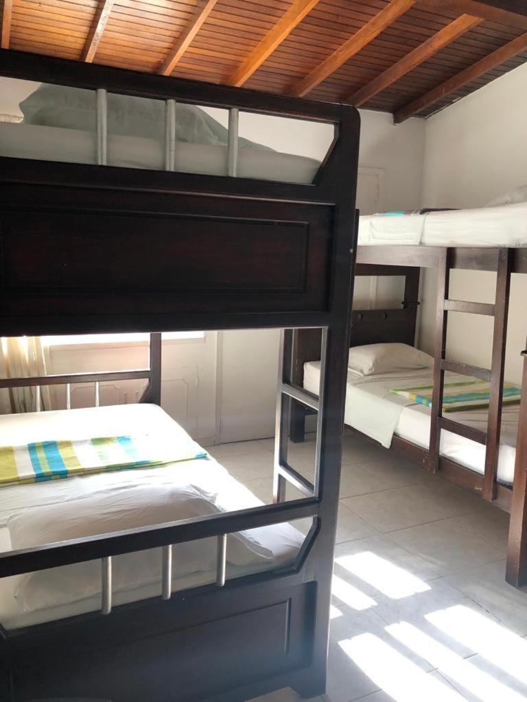 New Memphis Hostal Medellín Exteriör bild
